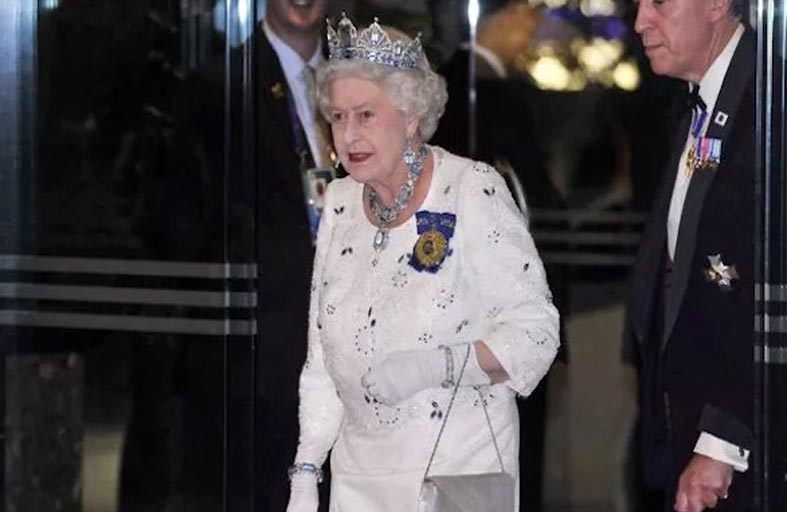 الكشف عن أغلى مجوهرات العائلة المالكة البريطانية