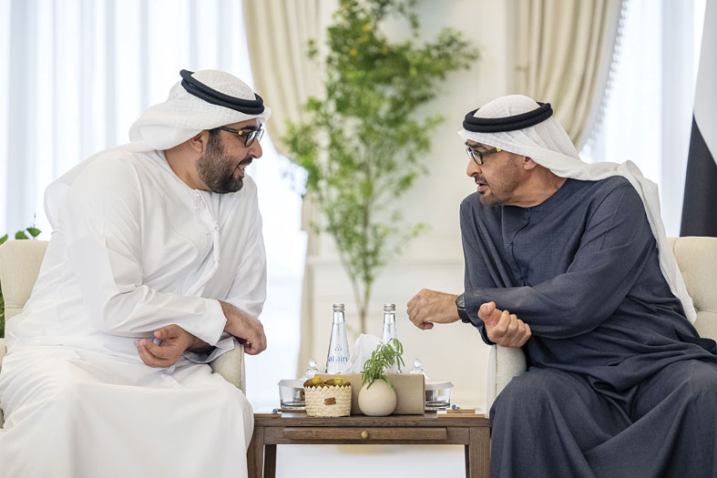 رئيس الدولة يستقبل ولي عهد أم القيوين ويبحثان شؤون المواطن والوطن   