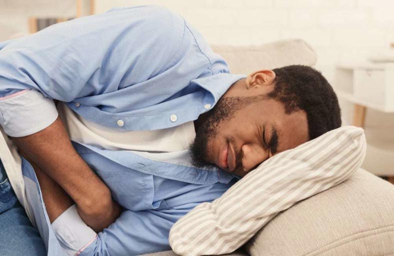 6 حالات لآلام المعدة يجب ألا نتجاهلها 