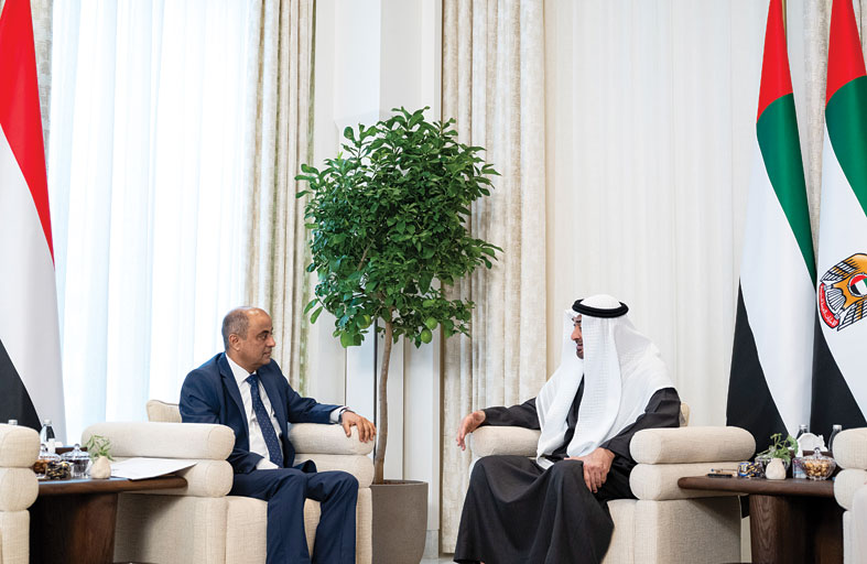 رئيس الدولة يؤكد دعم الإمارات تطلعات الشعب اليمني نحو التنمية والأمن والاستقرار
