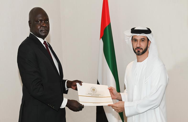 الخارجية تتسلم نسخة من أوراق اعتماد سفير جمهورية جنوب السودان