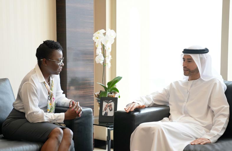 الإمارات وأنغولا تبحثان التعاون في القطاعات ذات الاهتمام المشترك