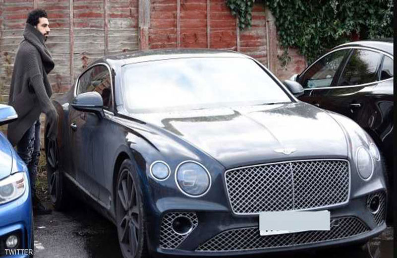 تقرير يكشف أسطول سيارات محمد صلاح