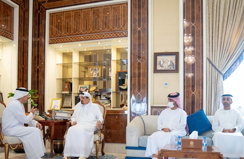 حاكم عجمان يطلع على مخططات مشروع الفرع الرابع لجمعية أسواق عجمان التعاونية بتكلفة 70 مليون درهم