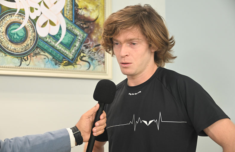 «روبليف» المصنف الخامس عالميا لـ «وام»: سأبذل قصارى جهدي للفوز ببطولة دبي للتنس