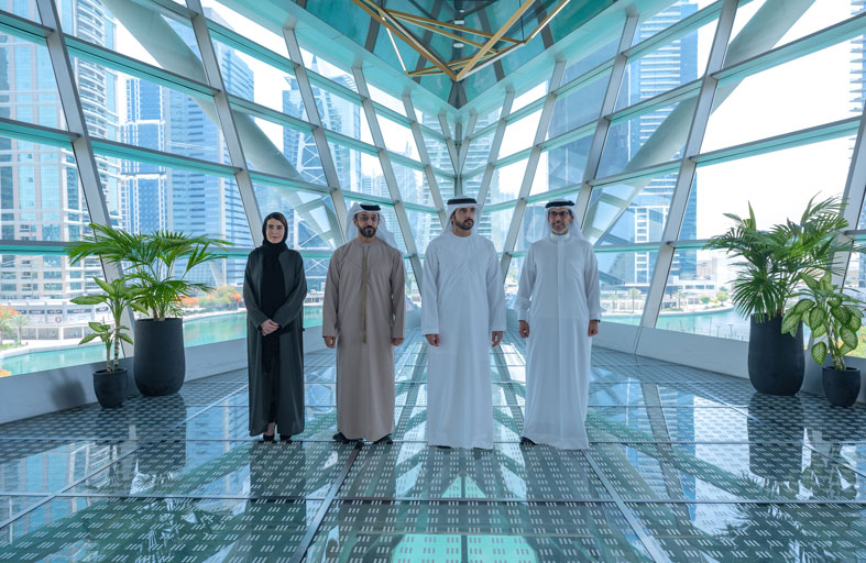 حمدان بن محمد يزور مركز دبي للسلع المتعددة ويشيد بدوره في تعزيز حركة التجارة الدولية وجذب الاستثمار