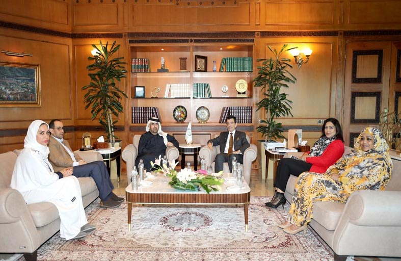 مؤسسة محمد بن راشد للمعرفة تبحث تعزيز التعاون مع الإيسيسكو 