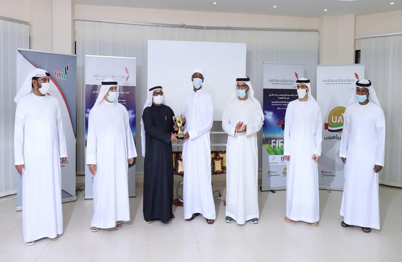 اختتام منافسات بطولة الفجيرة لكرة القدم الإلكترونية «فيفا 21»