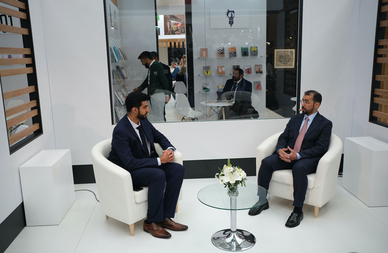 «الشارقة للإذاعة والتلفزيون» تعرض احتفاء لندن الدولي للكتاب بمشروع الشارقة الثقافي