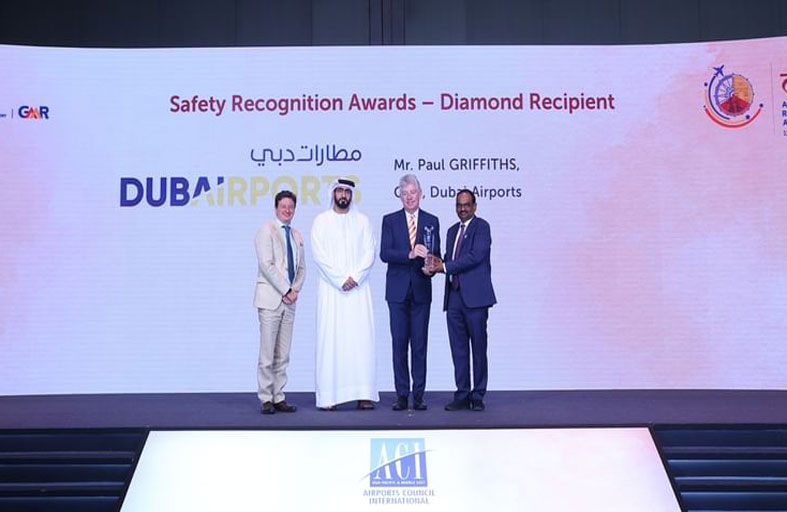 «دبي الدولي» يحصد جائزة التقدير في السلامة من مجلس المطارات الدولي