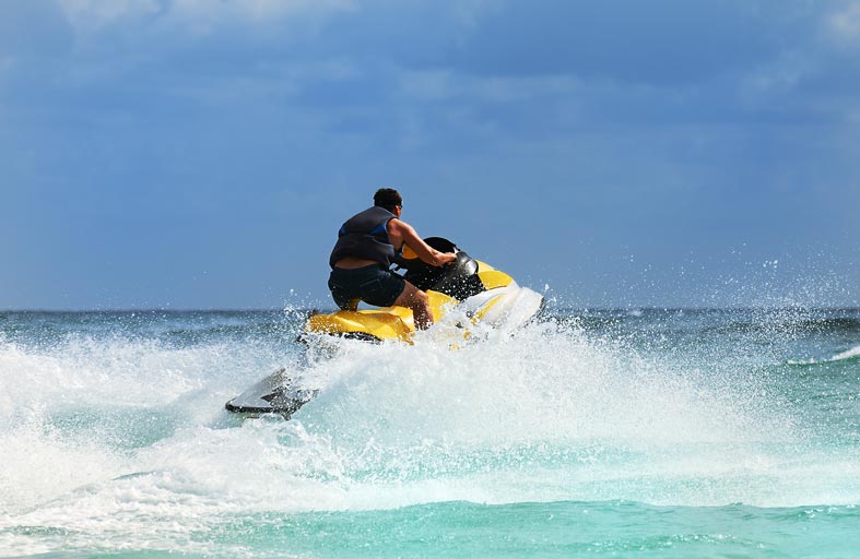 «دبي البحرية» توقع اتفاقية بشأن تسجيل الوسائل البحرية