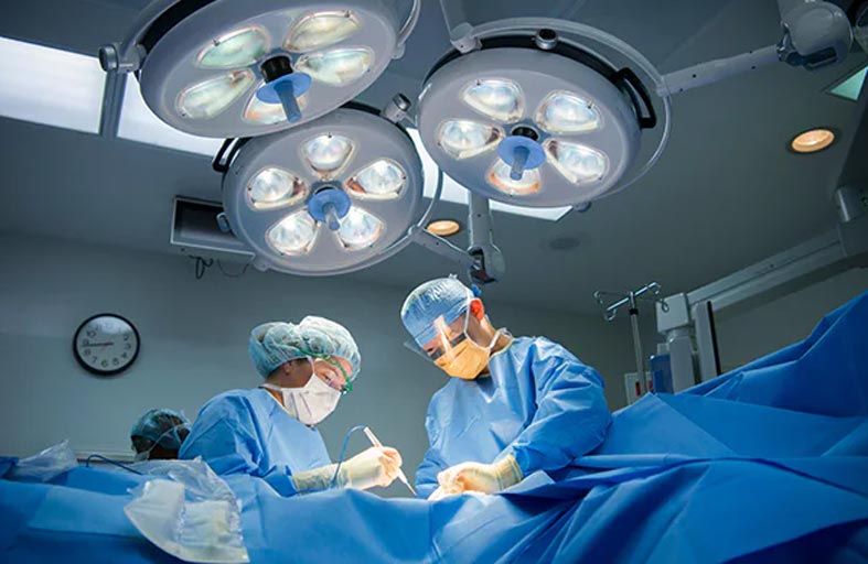 الجراحة طفيفة التوغل.. مخاطر أقل ونتائج إيجابية