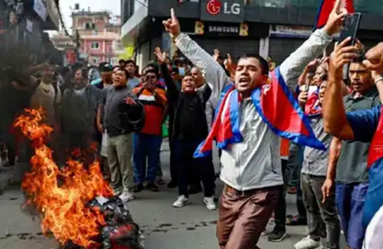 نيبال.. الاحتجاجات تغير ملامح العاصمة والآلاف خلف القضبان 