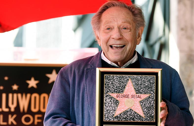 وفاة جورج سيغال عن عمر يناهز الـ 87 عاماً