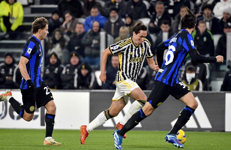 الدوري الإيطالي.. تعادل انتر ويوفنتوس يعيد ميلان لسباق الصدارة ولاوتارو يقترب من رقم تاريخي