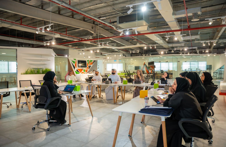 مبادرة «رحلة صنّاع الابتكار» تستعرض بناء الاستراتيجيات بعجمان