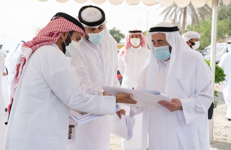 حاكم الشارقة يتفقد سير العمل في العديد من المشروعات التنموية بمدينة كلباء