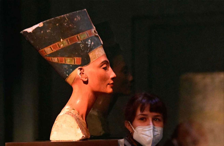افتتاح المتحف المصري الكبير يعيد «أزمة نفرتيتي» إلى الواجهة
