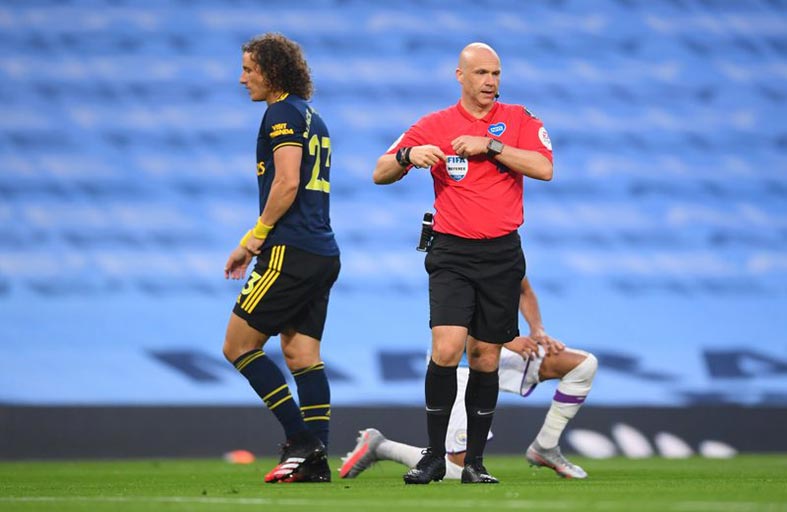 تحميل لويز مسؤولية هزيمة أرسنال أمام سيتي 