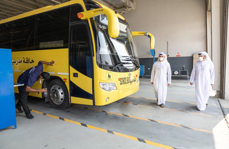 هيئة النقل – عجمان تنفذ حملات تفتيشية على آلية فحص الحافلات المدرسية في مركز سبيد لفحص و تسجيل المركبات