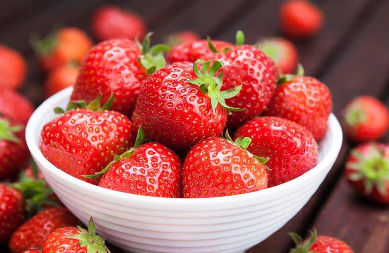 الفراولة قد تمنع الزهايمر
