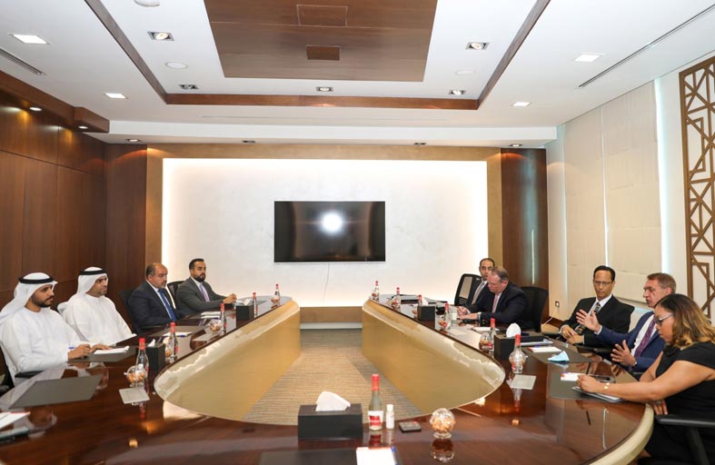 الطاقة والبنية التحتية تبحث مع وفد أمريكي التعاون في مجال الإسكان والنقل