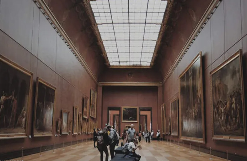 احتيال عجيب لموظف متحف