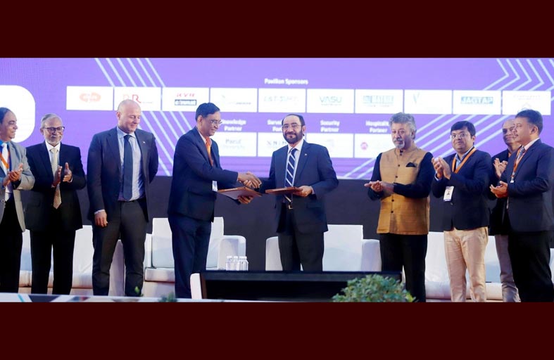 توقيع مذكرة تفاهم بين غرفتي  رأس الخيمة وفادودارا الهندية