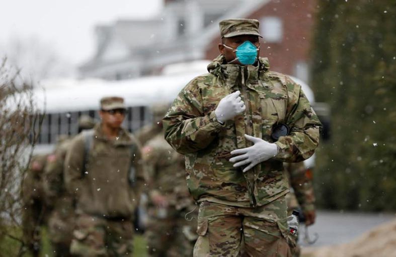 البنتاغون يجمّد تنقلات جنوده حول العالم