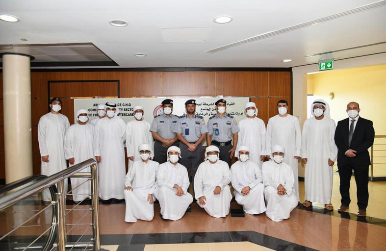 شرطة أبوظبي تطلق دورة النقاط المرورية بلغة الإشارة لأصحاب الهمم