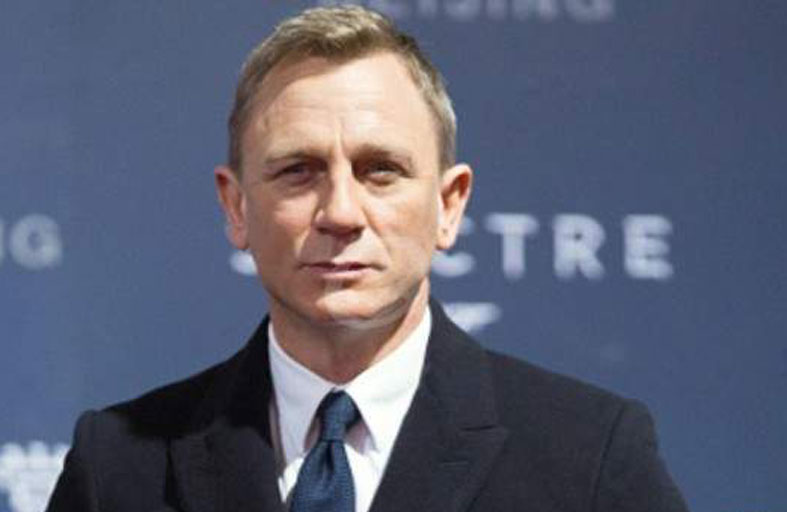 الموت يفجع دانيال كريغ