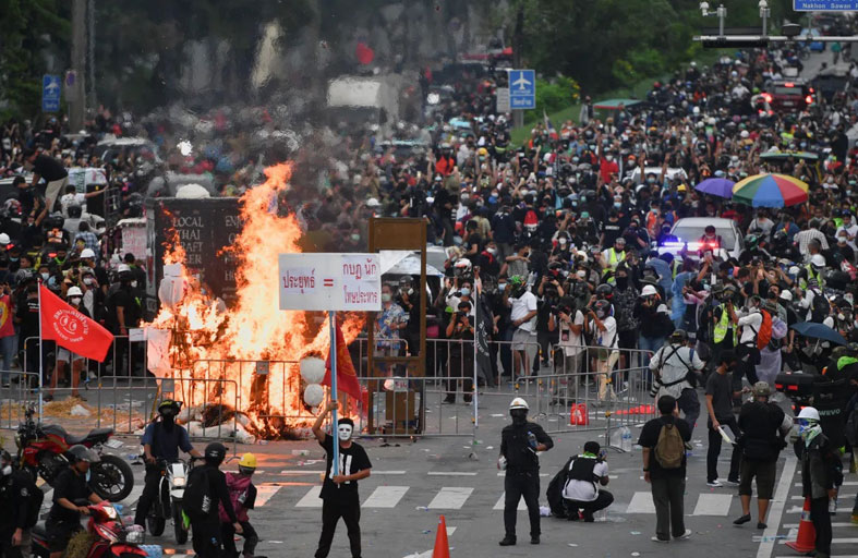 شيكاغو تطالب بالتحقيق في مقتل مهاجر برصاص شرطة الهجرة