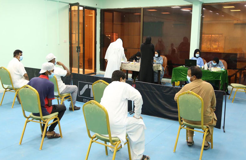 وزارة الصحة تفتتح مركزا لفحص كورونا في منطقة مربح بالفجيرة