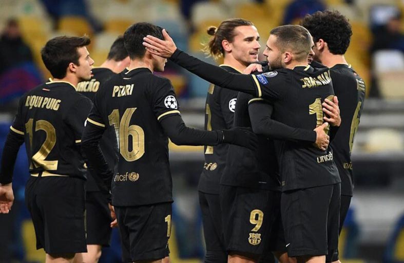 تأهل برشلونة ويوفنتوس وتشلسي وإشبيلية بدوري الأبطال