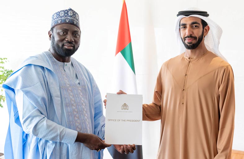 رئيس الدولة يتلقى رسالة خطية من رئيس غامبيا 