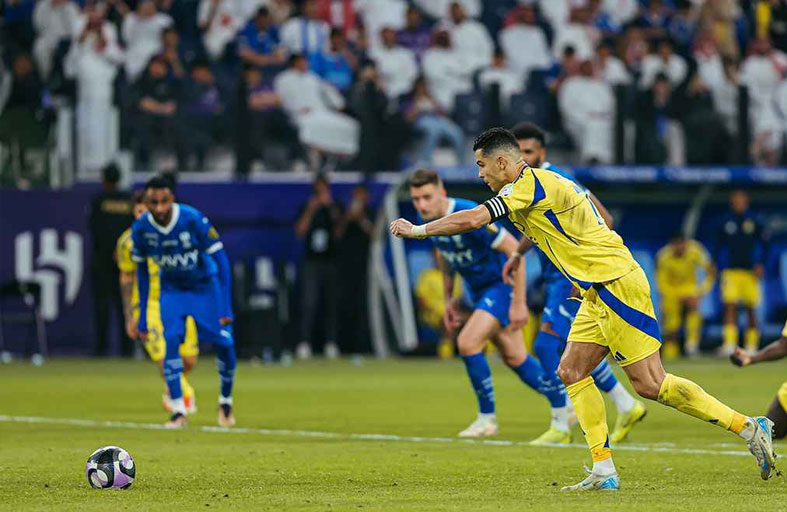 شهر على الانطلاق.. من الأقرب للفوز بلقب الدوري السعودي؟