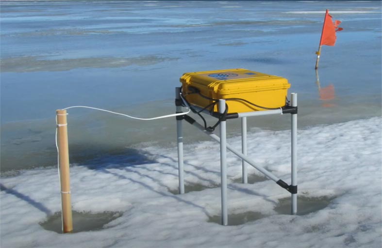 باحثون من جامعة خليفة يبتكرون جهازاً لدراسة الجليد في القطب الجنوبي