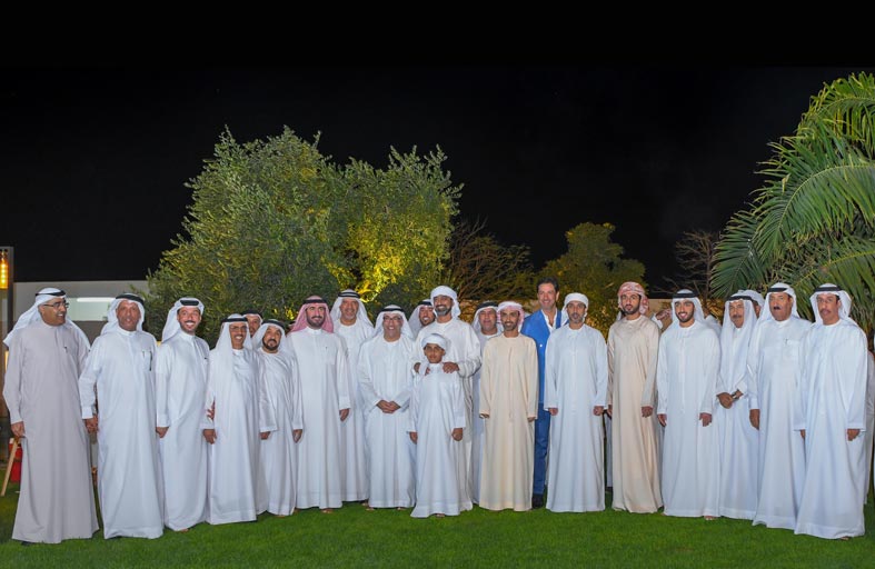ولي عهد عجمان يحضر مأدبة العشاء التي أقامها يوسف النعيمي