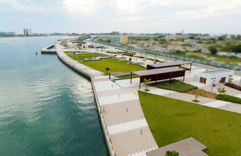 السياحة والآثار في أم القيوين تدشن المرحلة الثانية من واجهة الخور المائية