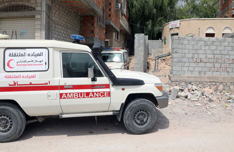 عيادات متنقلة بدعم إماراتي لتقديم الرعاية الطبية لسكان المناطق النائية في حضرموت