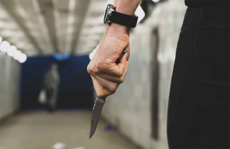 مقتل شاب تدخل لفضّ شجار 