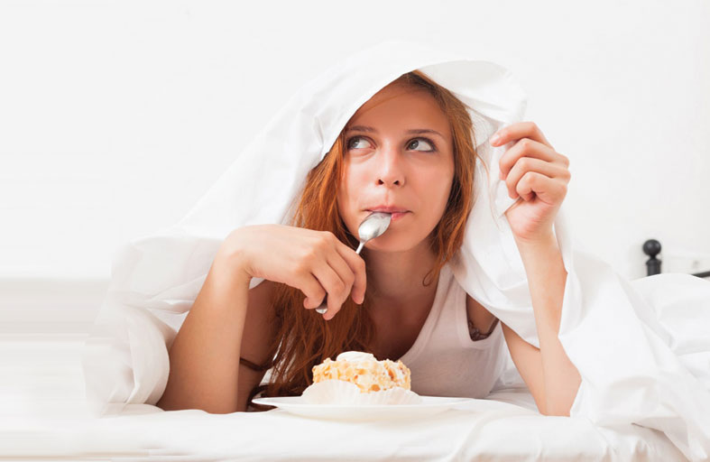 تناول الطعام ليلا؟.. إليك الطريقة الصحية