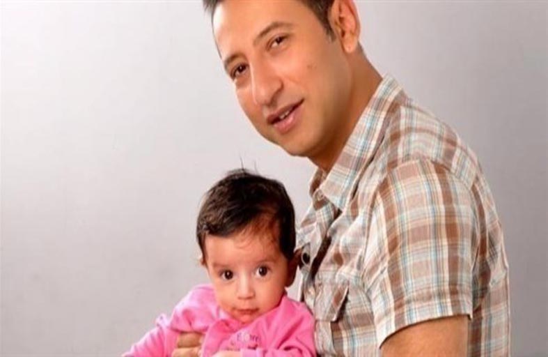 تقدم قائمة أسعار لطليقها ليرى طفله