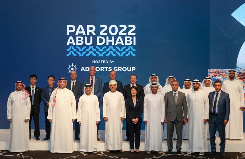سهيل المزروعي يفتتح فعاليات اجتماع هيئات الموانئ PAR 2022 في أبوظبي