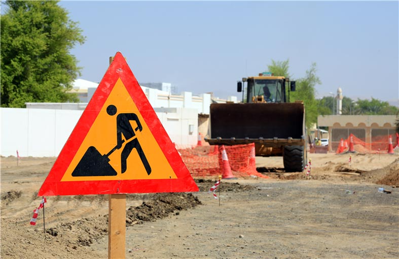 إنجاز أعمال صيانة وتطوير 58 حياَ سكنياَ بمدينة العين