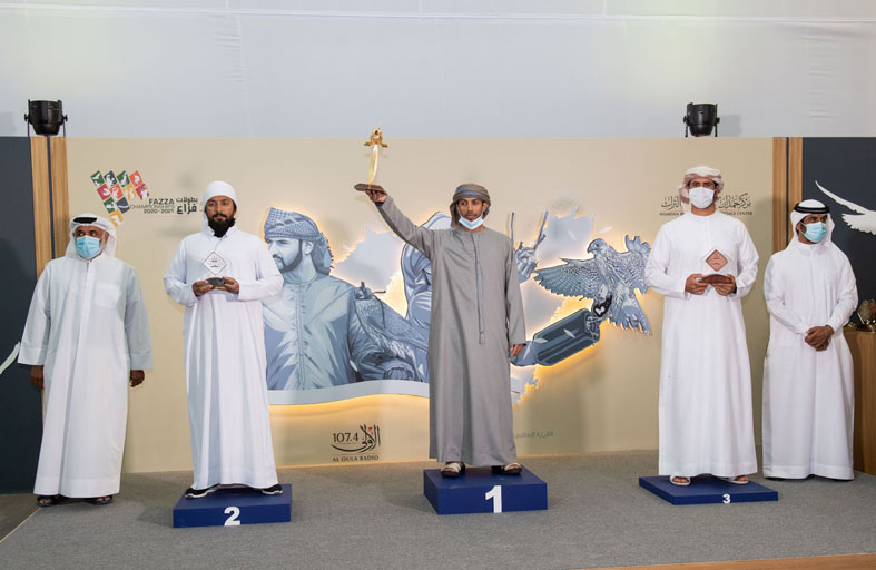 تتويج أبطال «الشيوخ» و «العامة» و«الملاك» في بطولة فزاع للصيد بالصقور «التلواح»