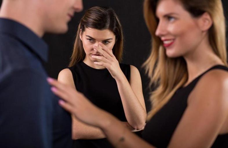 كيف تتغلب على الخيانة في علاقة عاطفية؟