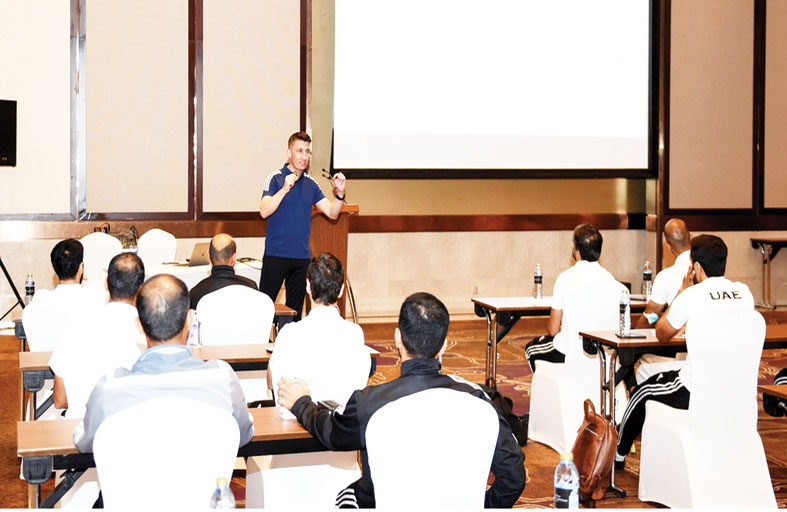 ختام فعاليات دورة تقنية حكم الفيديو بدبي