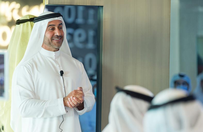 مدير مكتب رئاسة مجلس الوزراء يلتقي المشاركين في برنامج الاقتصاديين الشباب