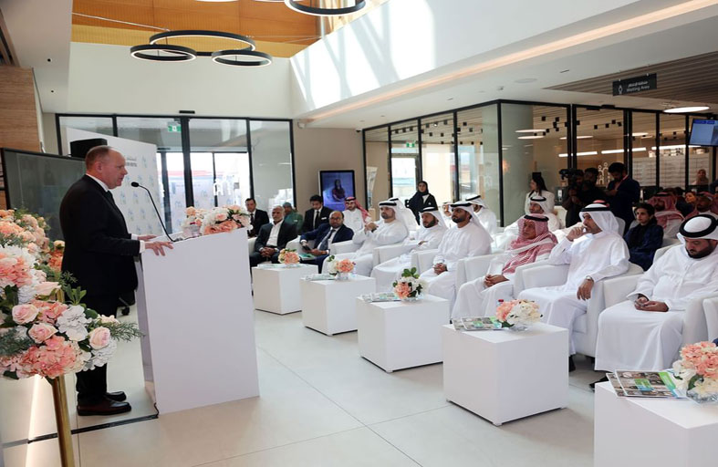 مدير عام صحة دبي يدشن المستشفى الدولي الحديث بعد تجديده